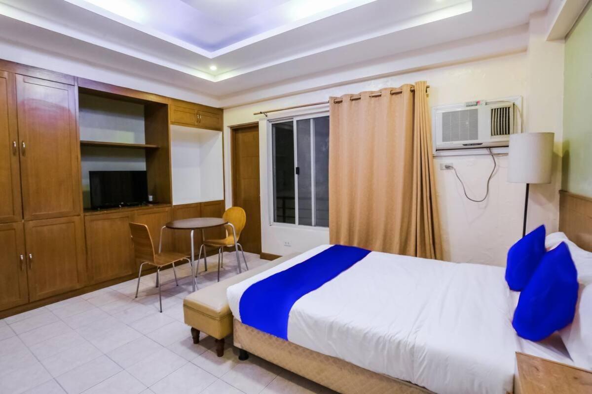 Alley 8 Makati ماكاتي المظهر الخارجي الصورة