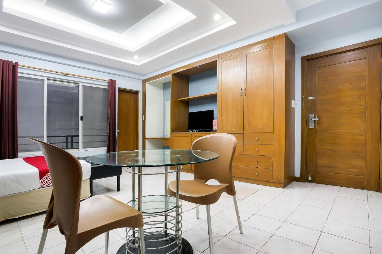 Alley 8 Makati ماكاتي المظهر الخارجي الصورة
